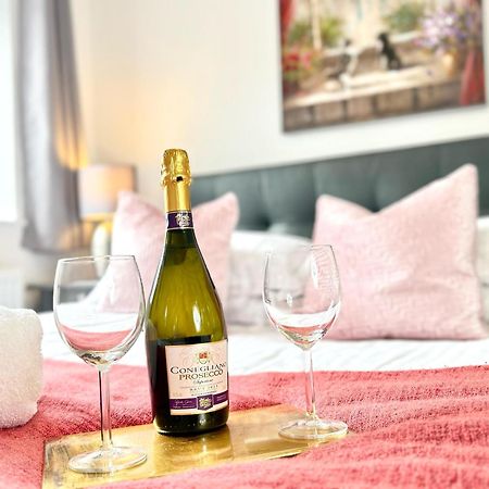 Walnut Flats-F5, Stylish 1-Bedroom - Parking, Netflix, Wifi - Close To Oxford, Bicester & Blenheim Palace Kidlington Bagian luar foto