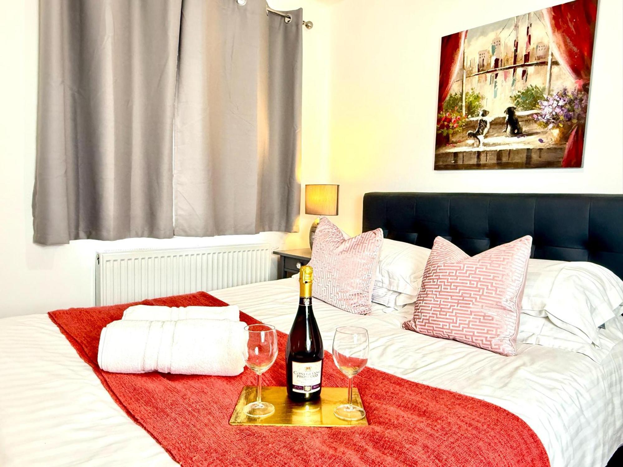 Walnut Flats-F5, Stylish 1-Bedroom - Parking, Netflix, Wifi - Close To Oxford, Bicester & Blenheim Palace Kidlington Bagian luar foto