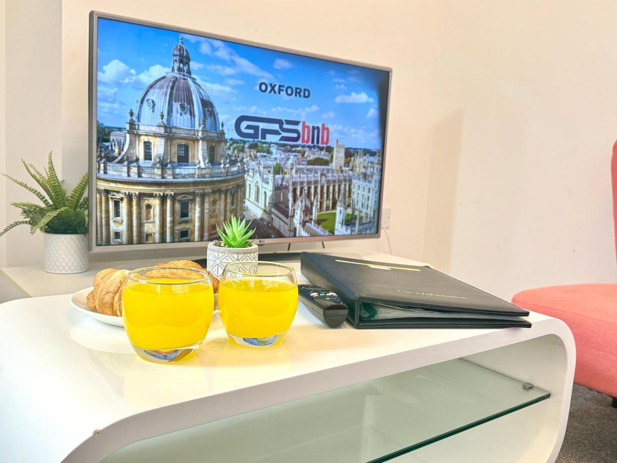 Walnut Flats-F5, Stylish 1-Bedroom - Parking, Netflix, Wifi - Close To Oxford, Bicester & Blenheim Palace Kidlington Bagian luar foto